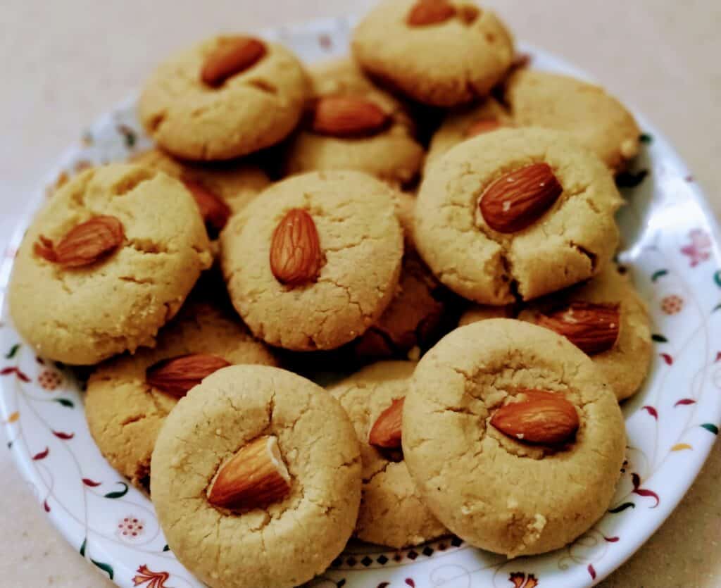 Wheat Semolina Cookies